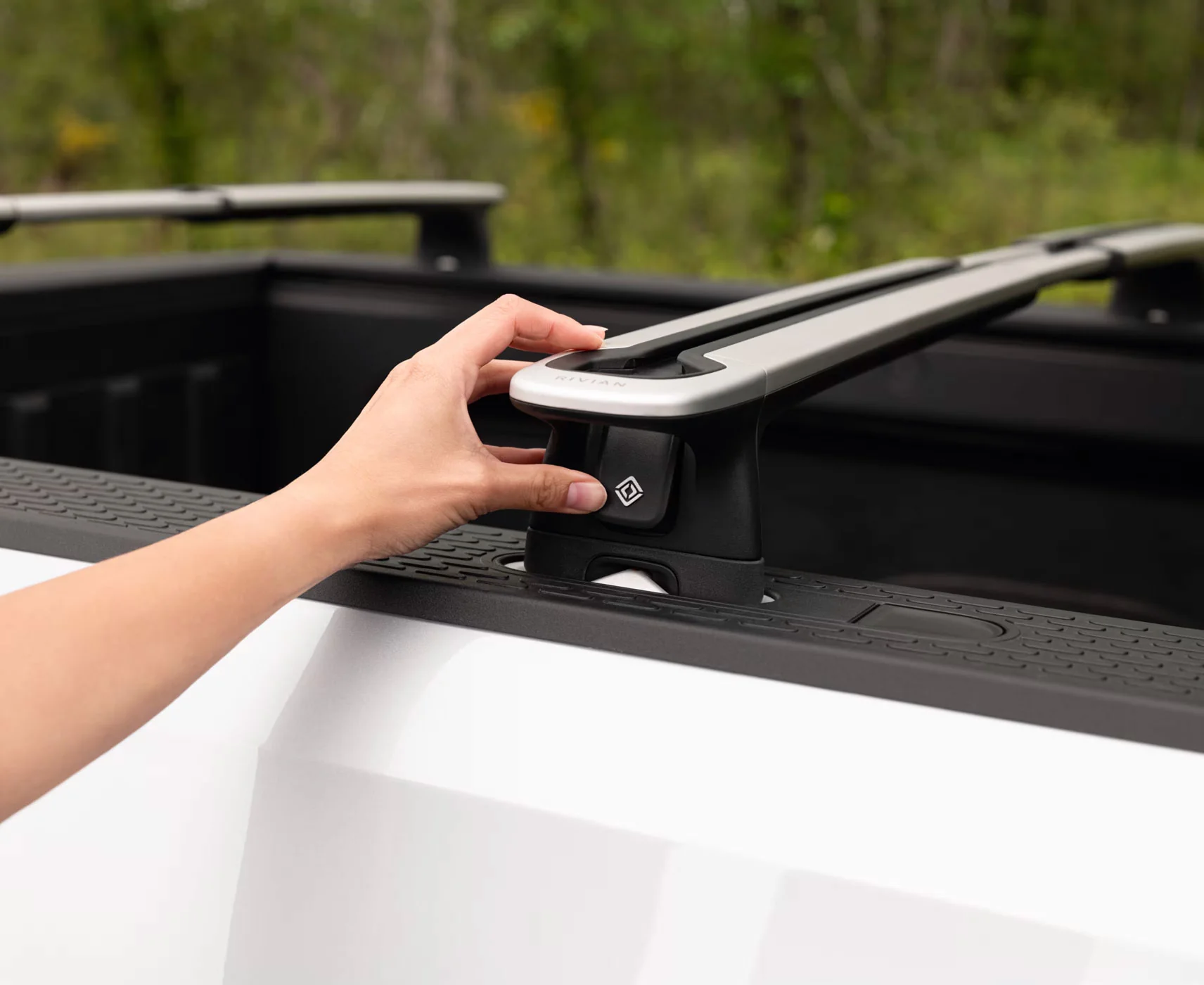 R1 Cargo Crossbars - Image 6