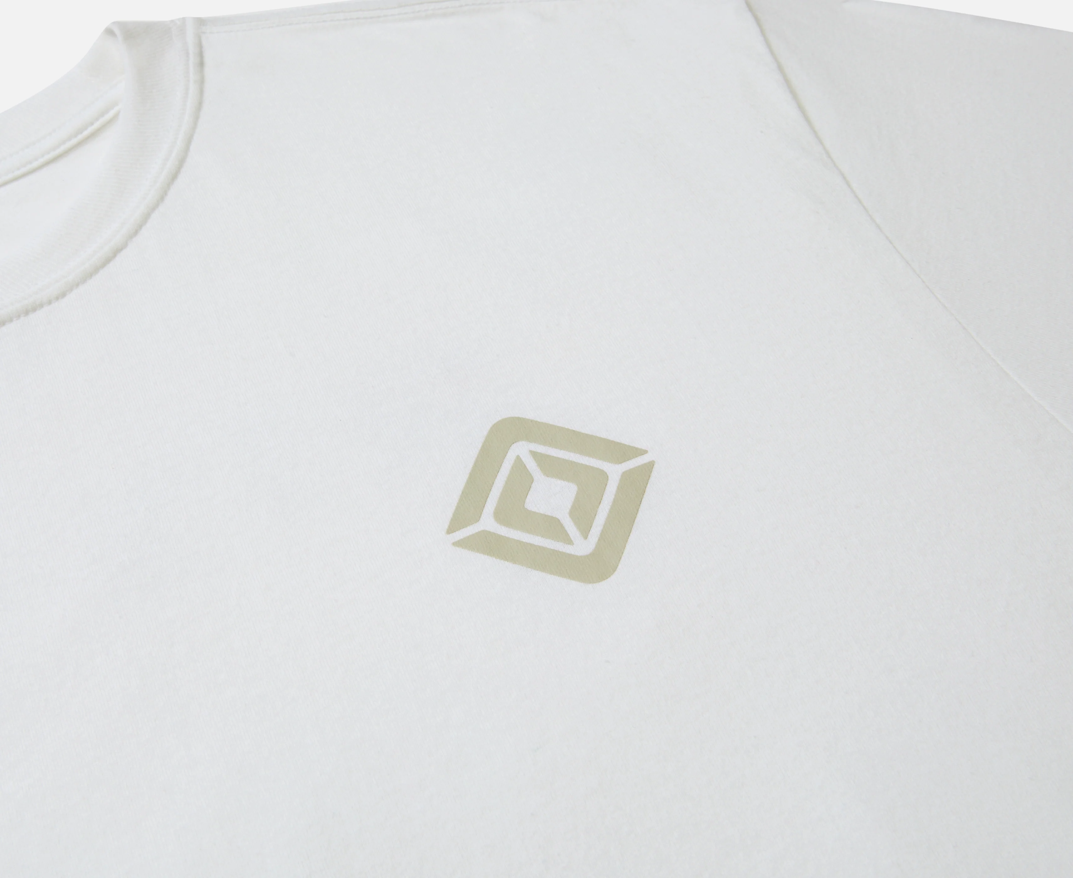 Compass Logo T-shirt - Image 7
