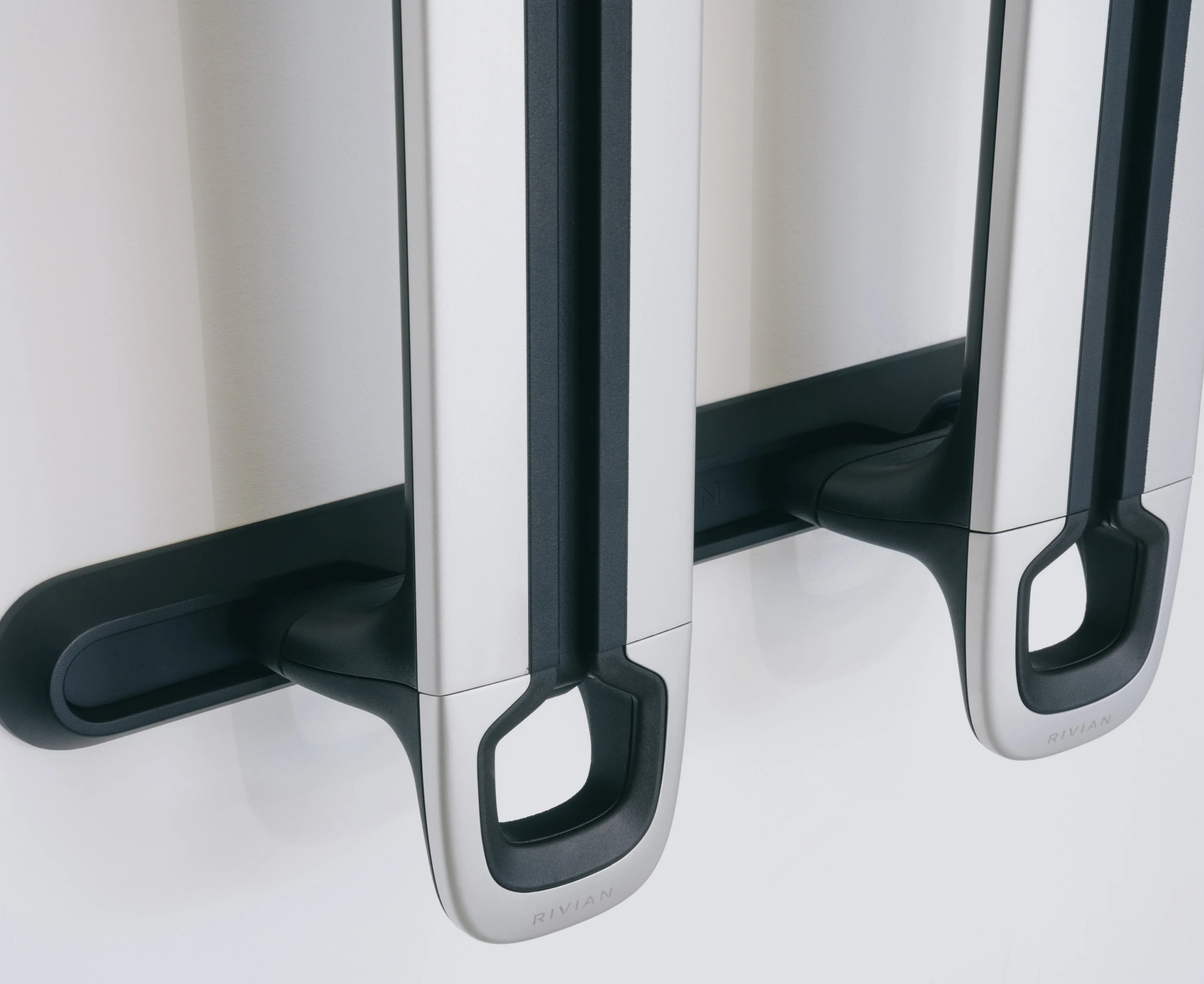 R1 Crossbar Wall Mount - Image 6