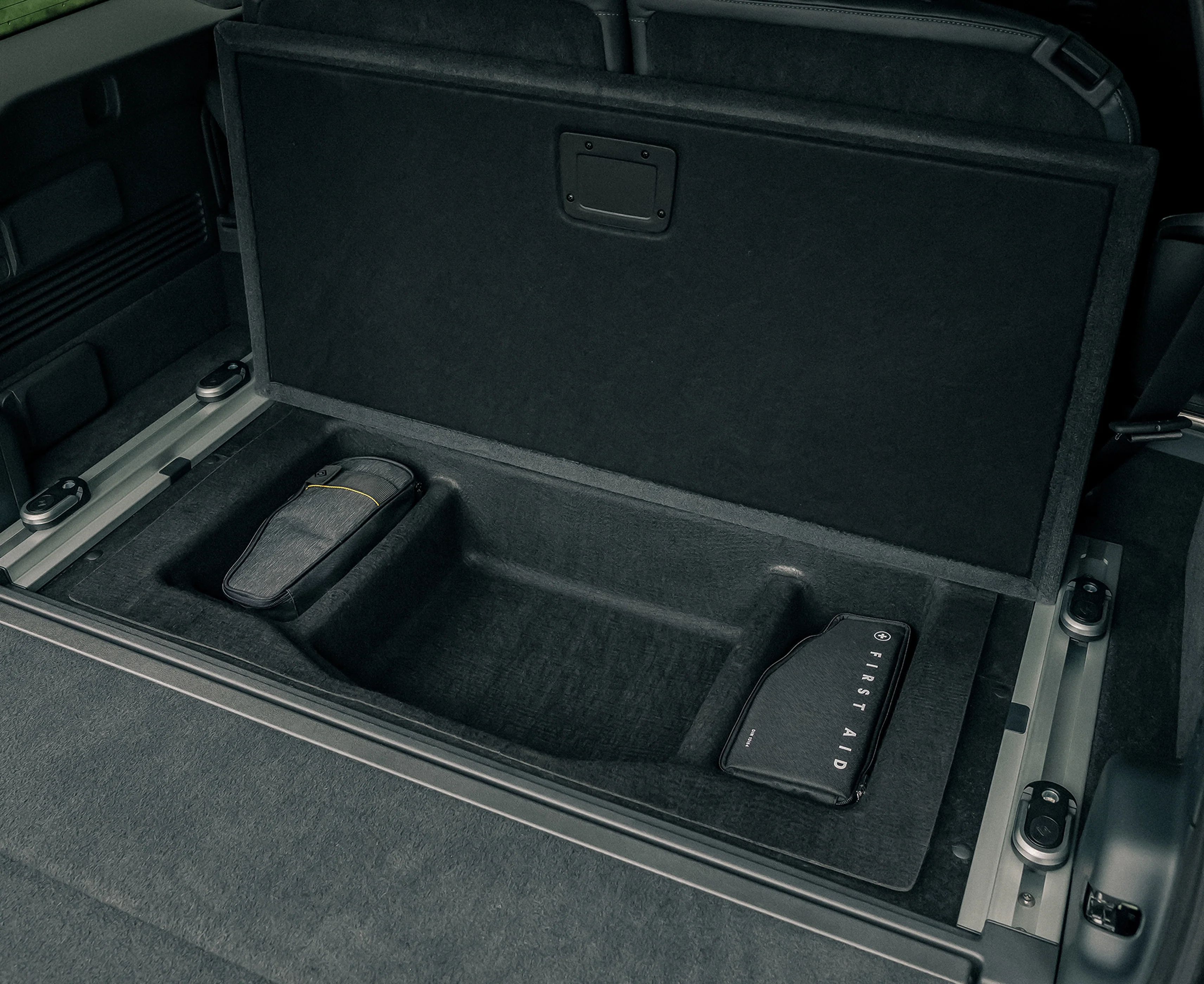 R1S Cargo Area Bin - Image 2