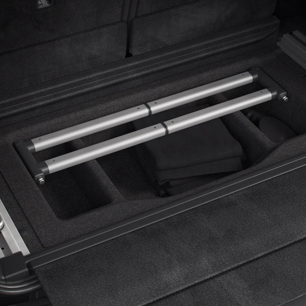 R1S Cargo Divider - Image 6