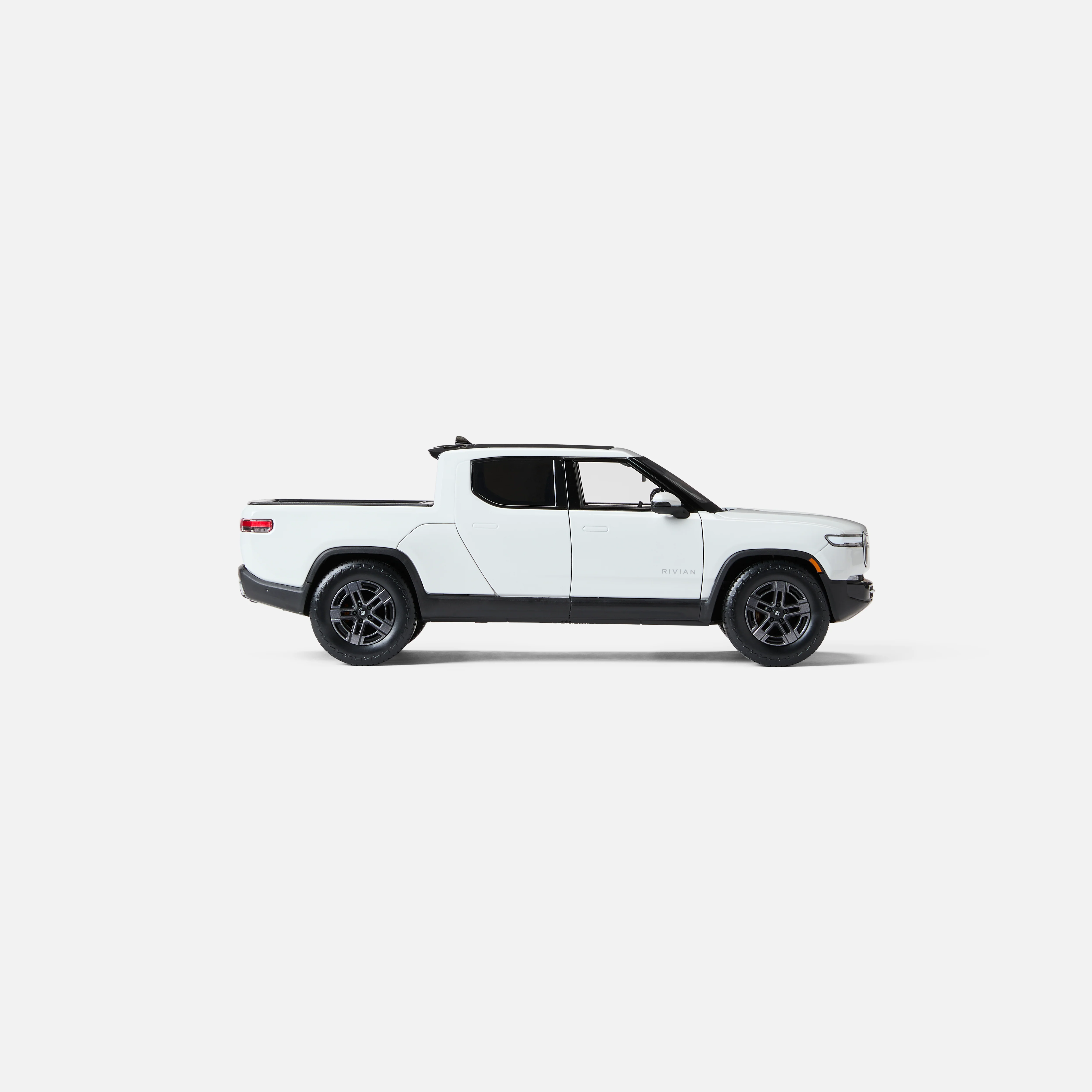 Rivian R1T 1:20 Scale - Image 8